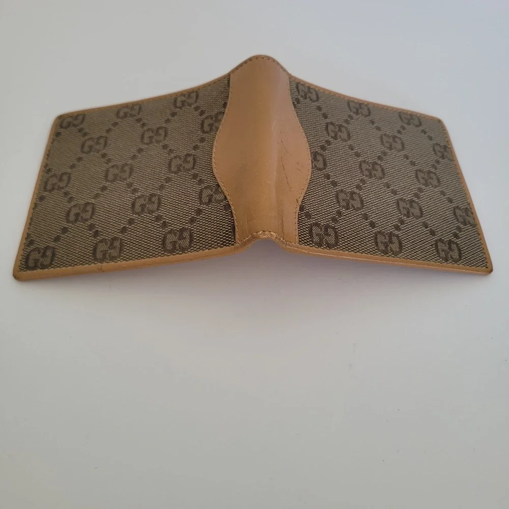 Gucci Vintage GG Canvas Leather Bifold Wallet Tan Beige 034.2888.0751.0